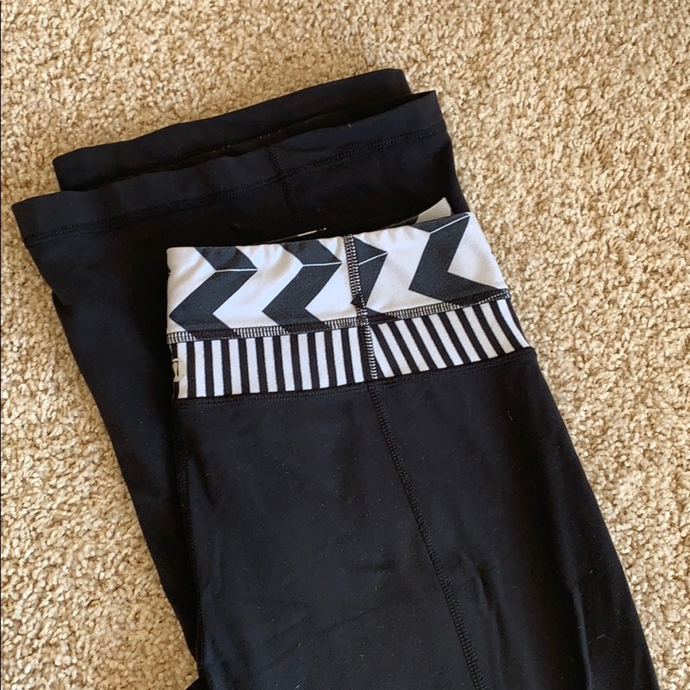 Lululemon yoga flare leg pant 8